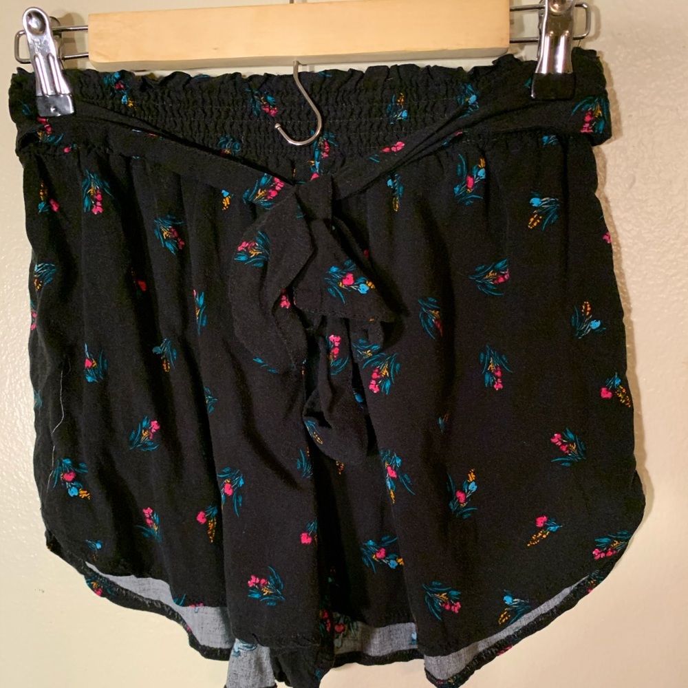 Shoshone shorts